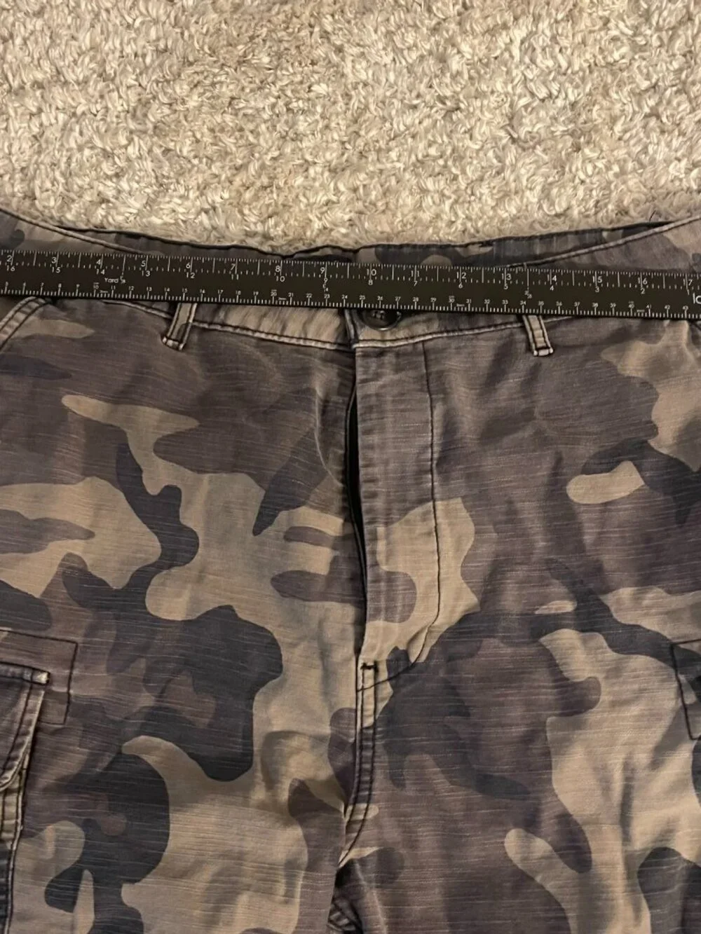 Levi’s Camo Cargo Shorts Mens 36 Camouflage Utility